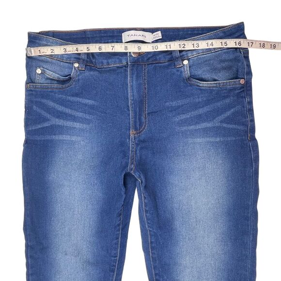 Tahari Natalie Jeans Size 14/32 Dark Wash Denim Mid Rise MiniBoot Timeless Pants - Picture 3 of 10